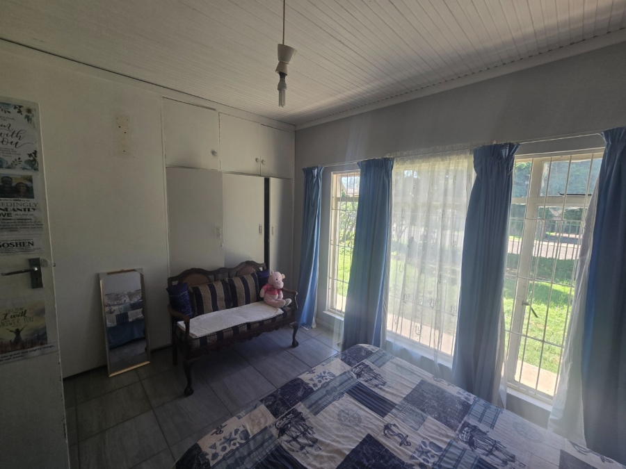 5 Bedroom Property for Sale in Fichardt Park Free State